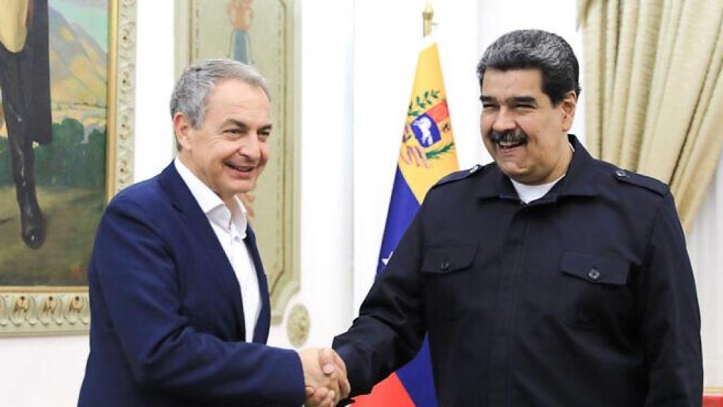Zapatero, junto a Nicolás Maduro.