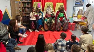 Los Reyes Magos visitan el Hospital Arquitecto Marcide de Ferrol.