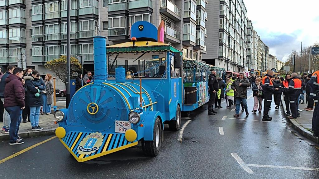 Carroza de la Policía Local de A Coruña en la Cabalgata de Reyes 2026.