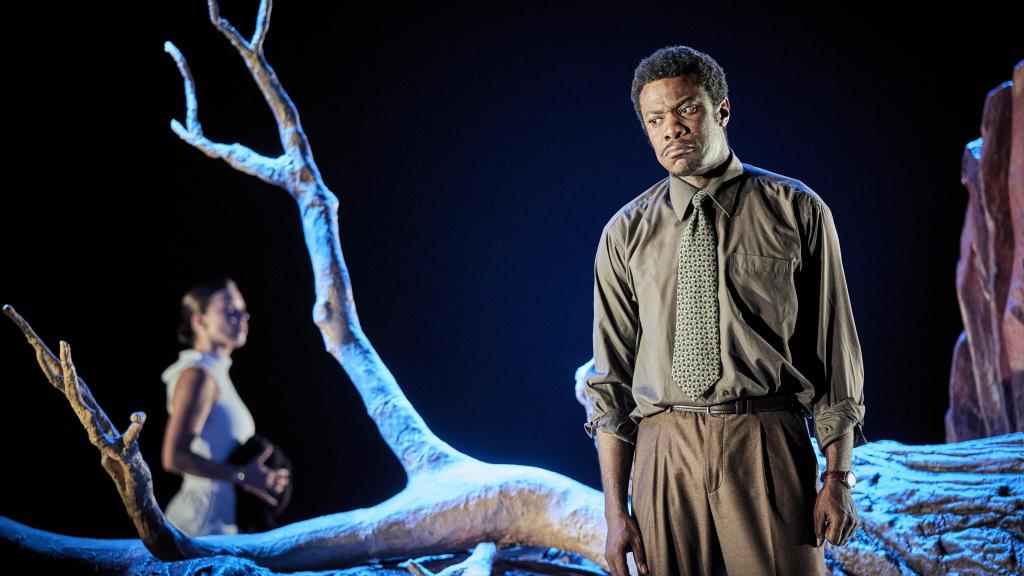 Alison Dechamps y Adama Diop son hija y padre en 'La Distance'.  Foto: Christophe Raynaud de Lage