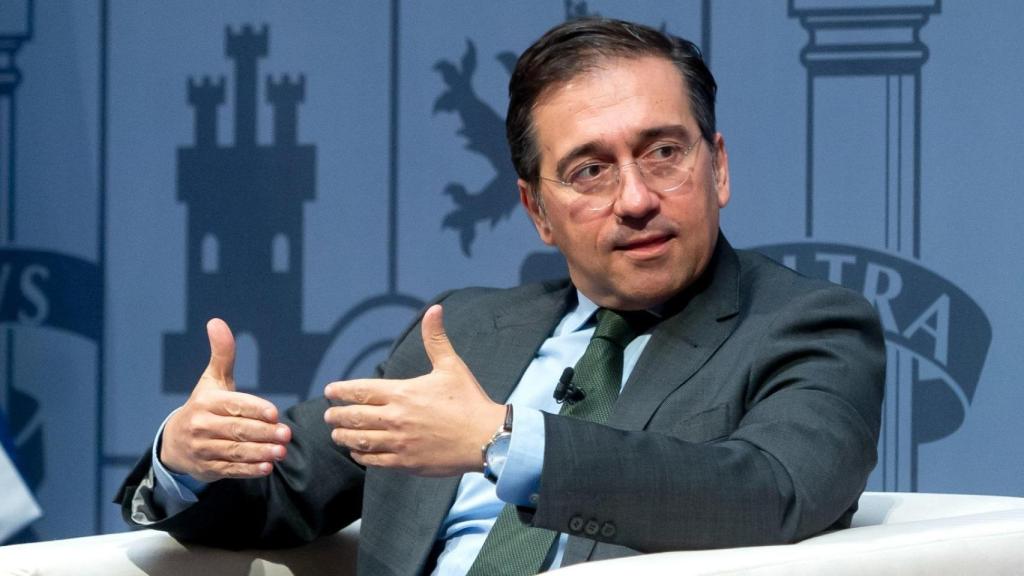 El ministro de Exteriores, José Manuel Albares, durante la inauguración de la Embajada de Islandia en Madrid, el mes pasado.