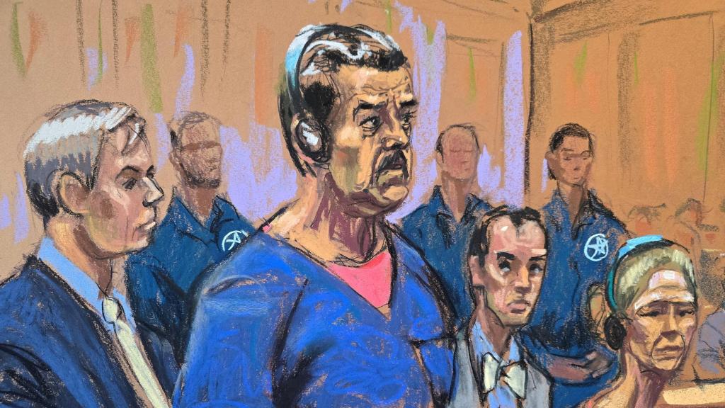 Nicolás Maduro, y su esposa, Cilia Flores, asisten a la lectura de cargos en el tribunal federal de Manhattan junto con los abogados defensores Barry Pollack y Mark Donnelly.