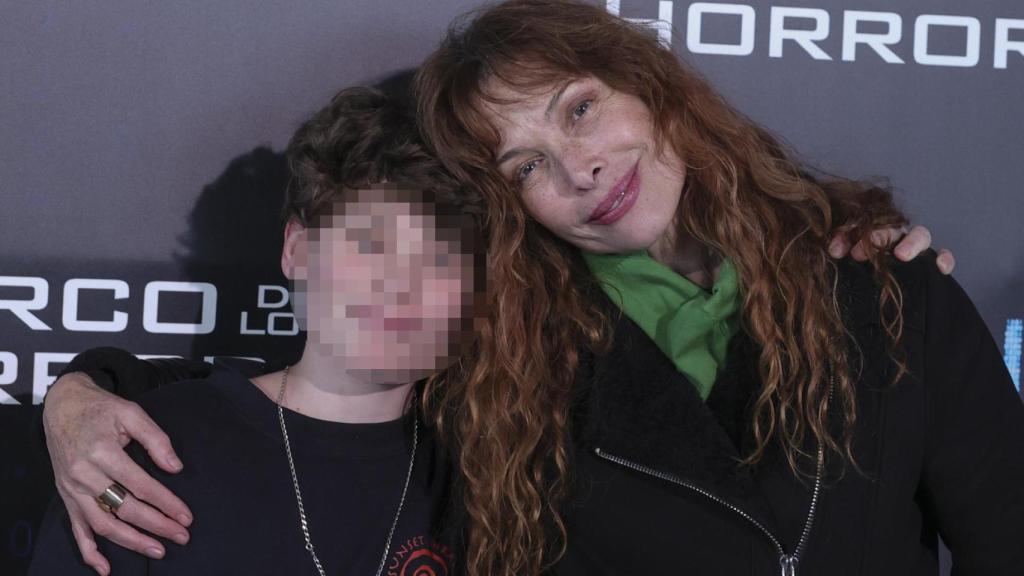 Cristina Piaget, junto a su hijo, Paul David.