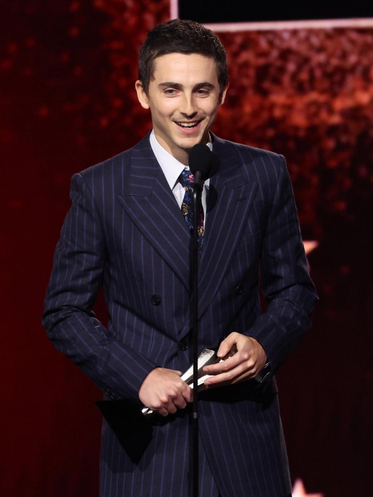 Timothée Chalamet tras ganar el premio al Mejor Actor.