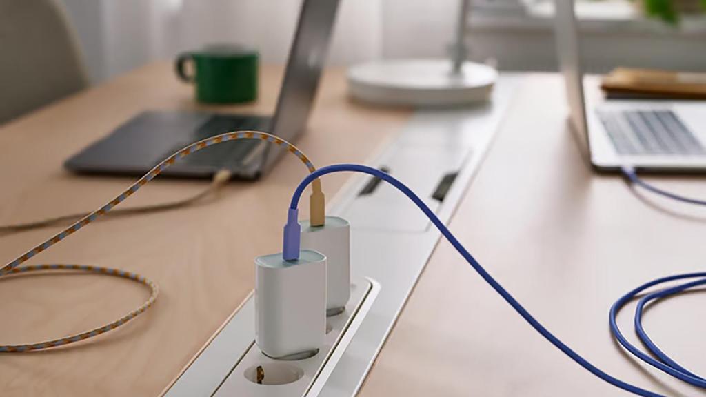 La gama SJÖSS de cargadores de IKEA