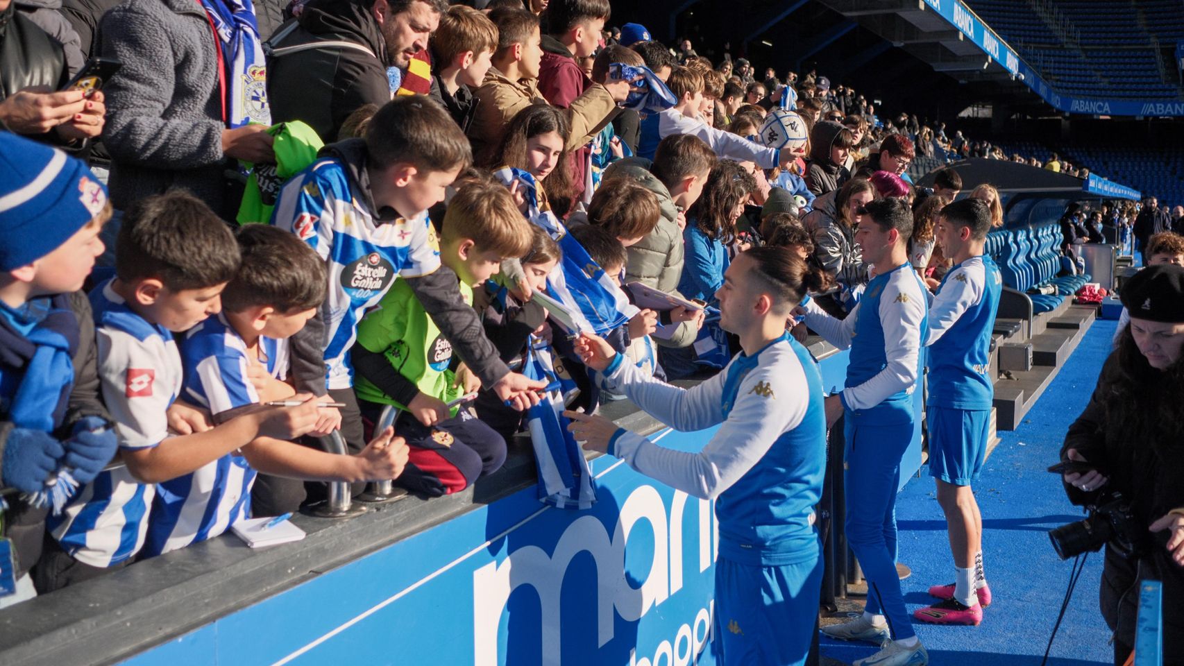 En imágenes: Así fue el entrenamiento de puertas abiertas del Deportivo en Riazor