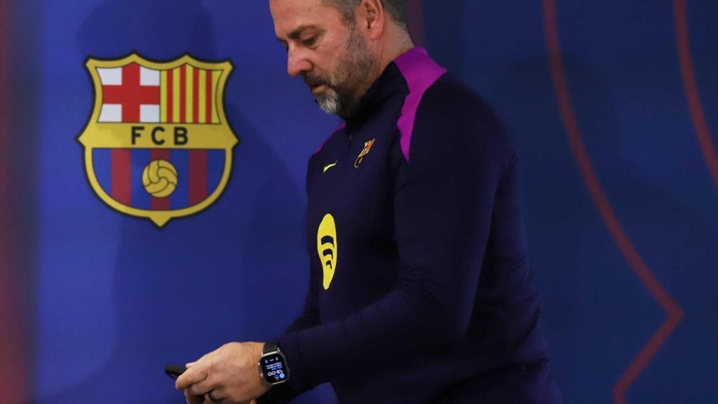 Hansi Flick, en la sala de prensa del FC Barcelona