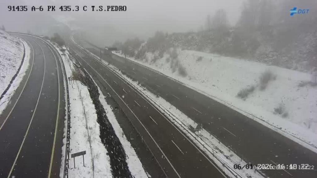 La A-6 en Pedrafita do Cebreiro este 6 de enero.