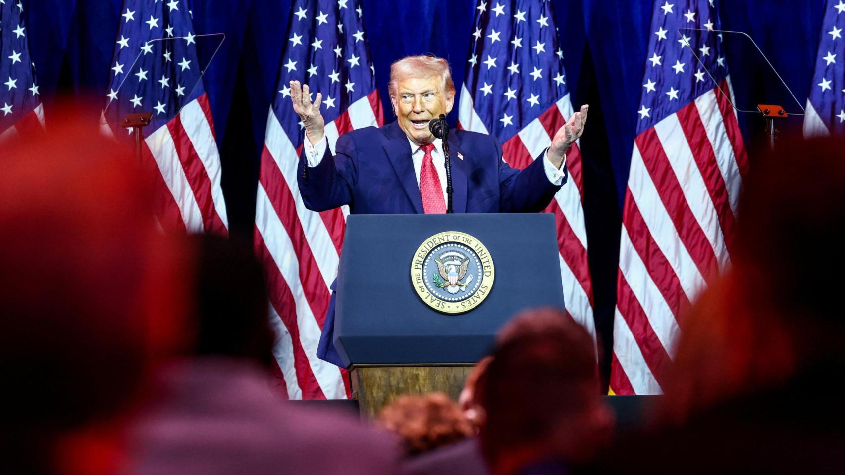 Trump durante su intervención en el Trump-Kennedy Center.