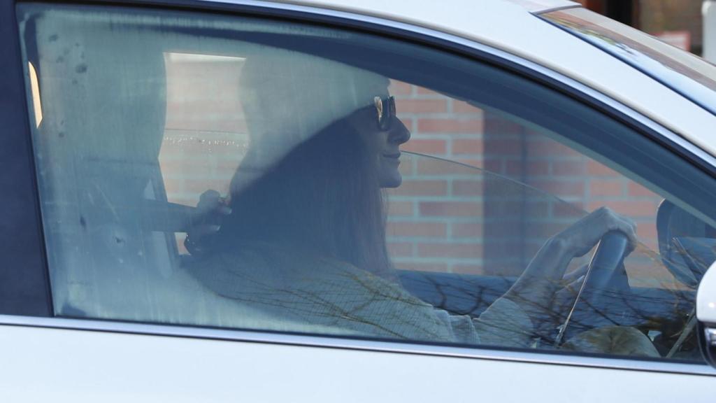 Telma Ortiz llegando a casa de su padre para tomar el roscón de Reyes.