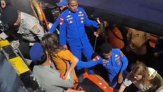 Imagen del rescate tras el naufragio.