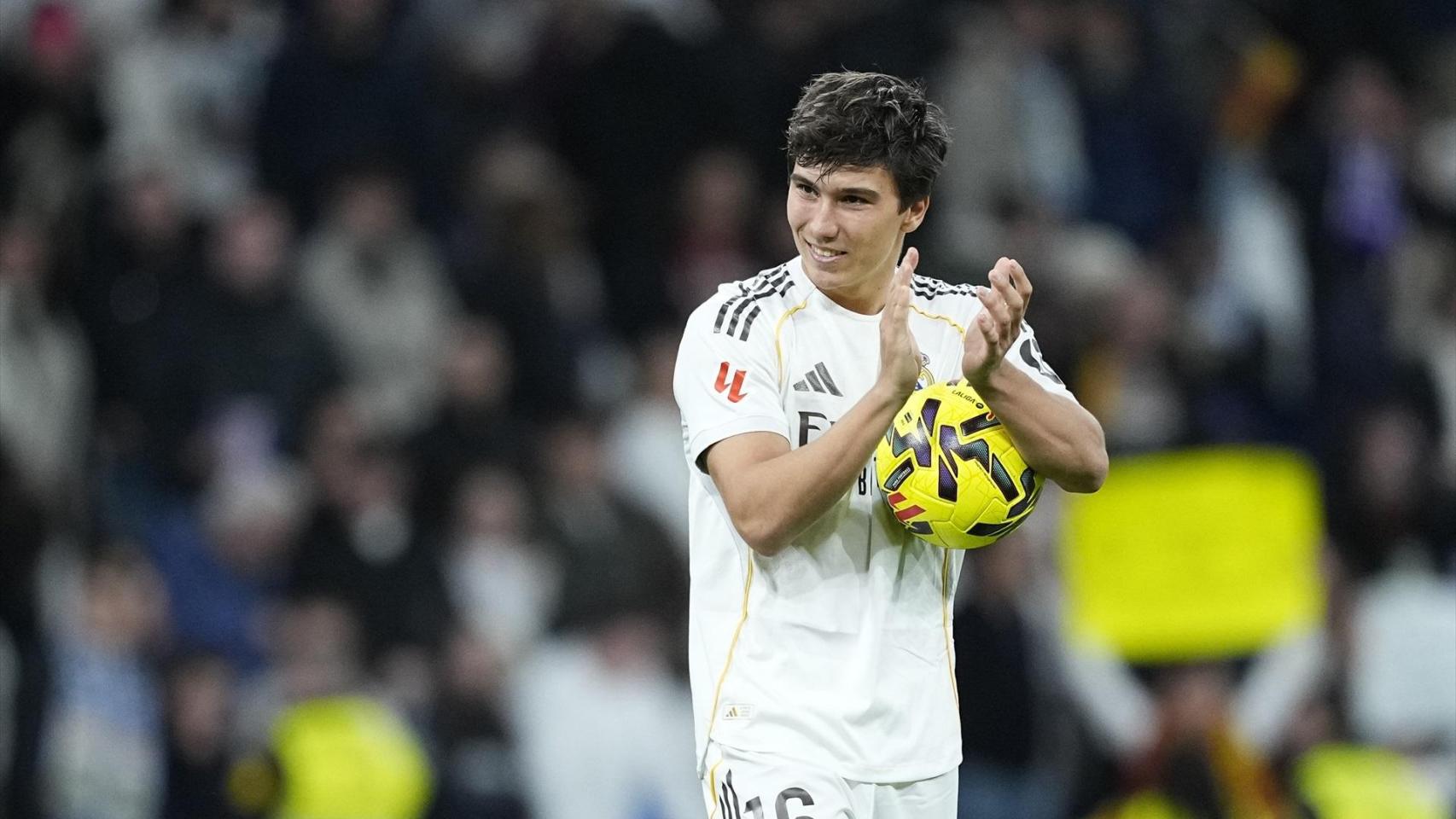 Gonzalo García, tras su hat-trick contra el Betis