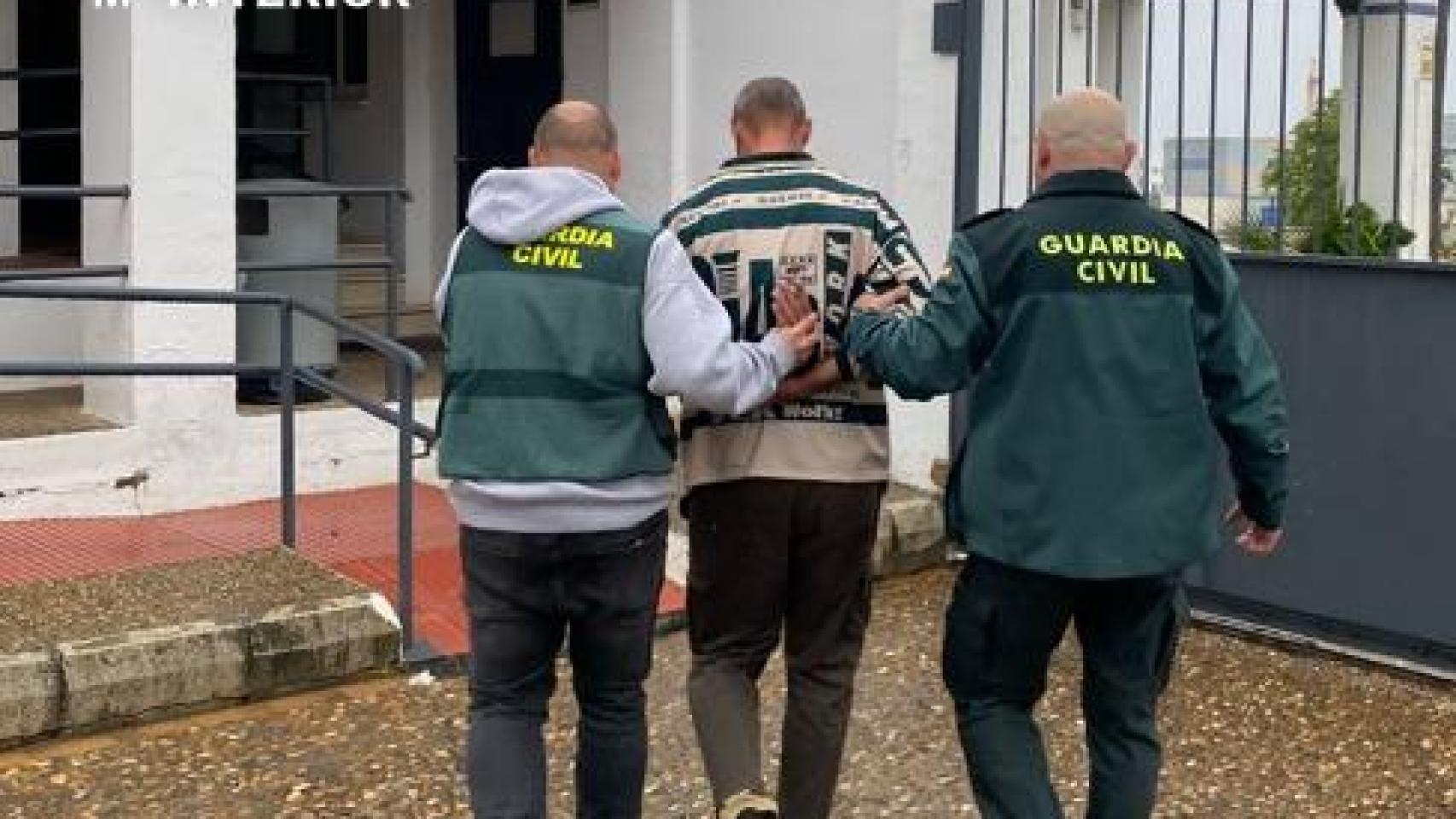 El detenido en Sevilla por la Guardia Civil.