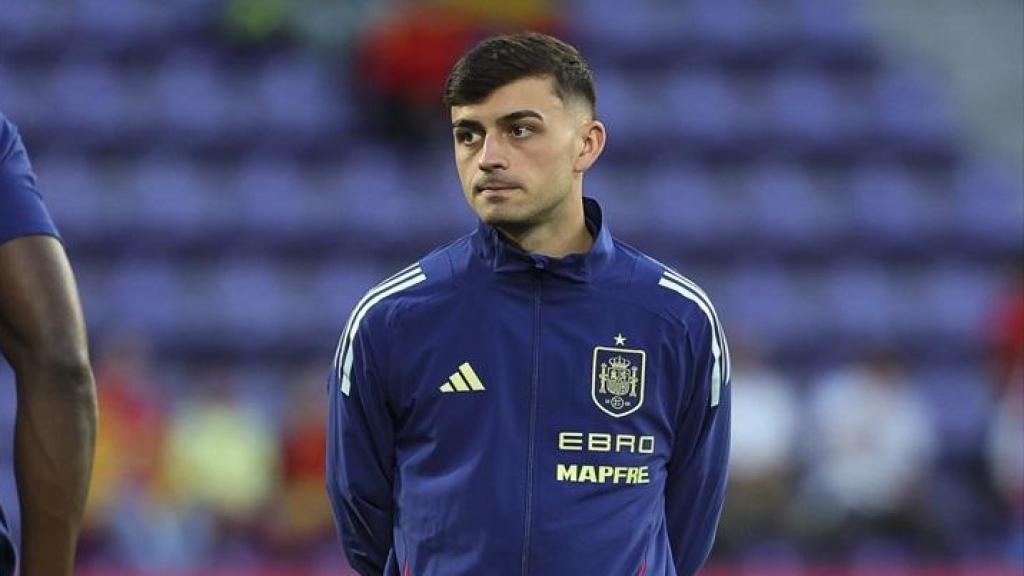 Pedri González, antes de un partido con la Selección