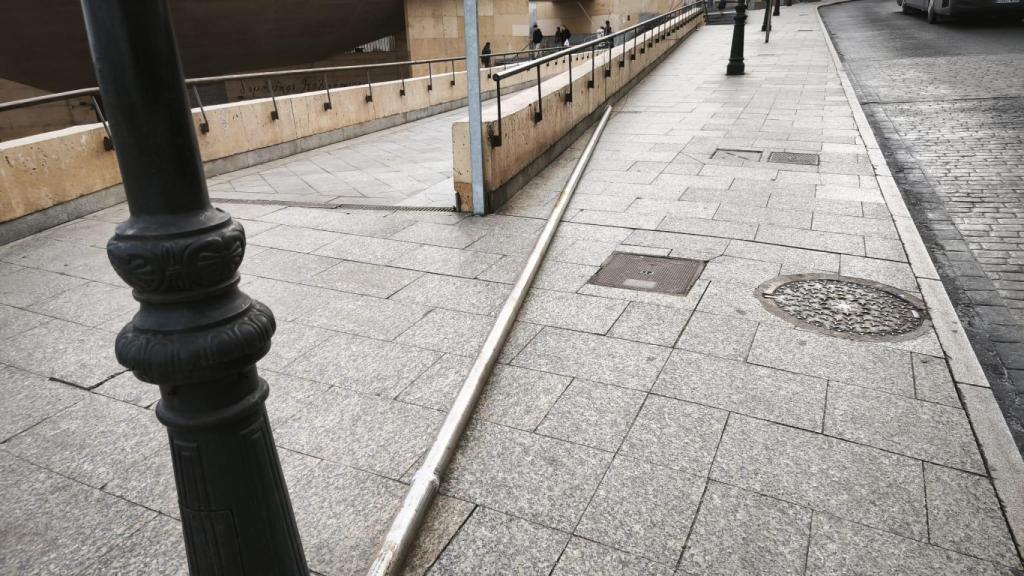 Soporte en el que se sujetaban las luces.