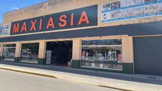 Maxi Asia en Torrijos (Toledo).