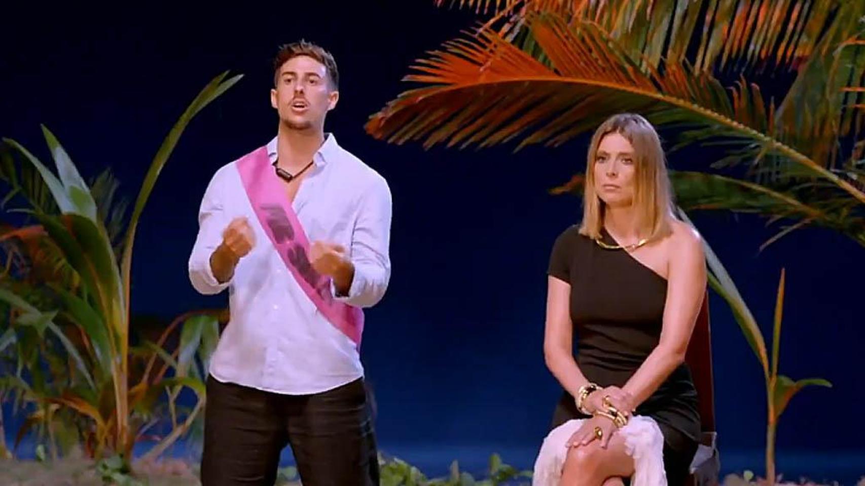 Borja con la banda de Mister Soria en La Isla de las Tentaciones.