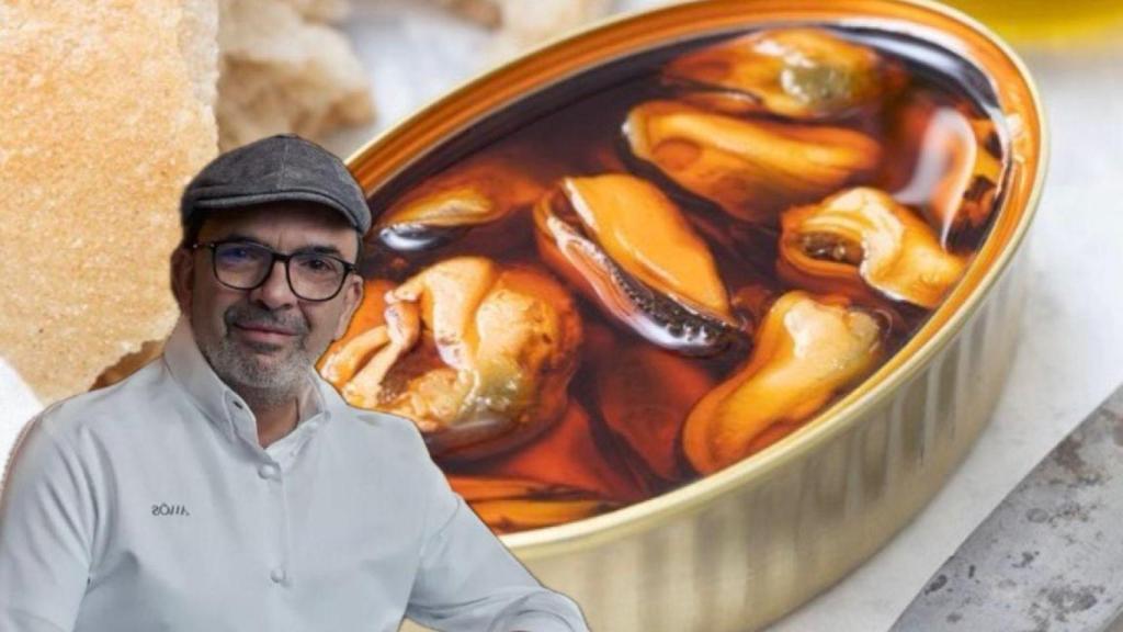 El chef Jesús Sánchez, junto a unos mejillones en lata.