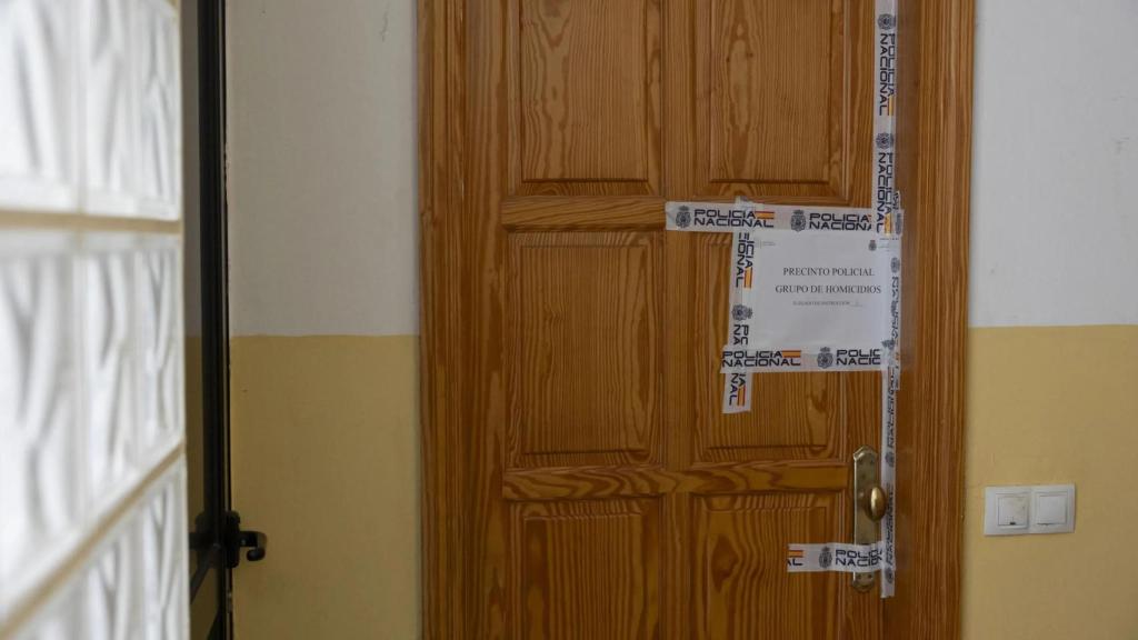 Imagen de la puerta del domicilio donde ocurrieron los hechos.