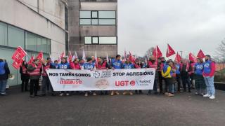 Un centenar de personas denuncian ante Sanidade la grave inseguridad en la vigilancia privada sanitaria de Galicia