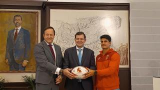 Hansen, Mañueco y Juan Ramos durante la presentación del torneo