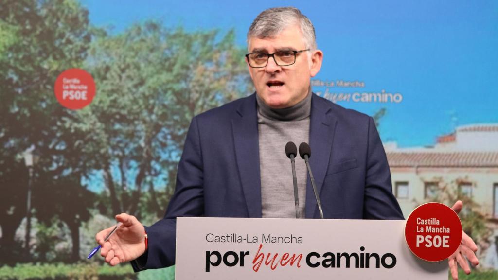 Ángel Tomás Godoy, es el presidente del grupo socialista en las Cortes de Castilla-La Mancha.