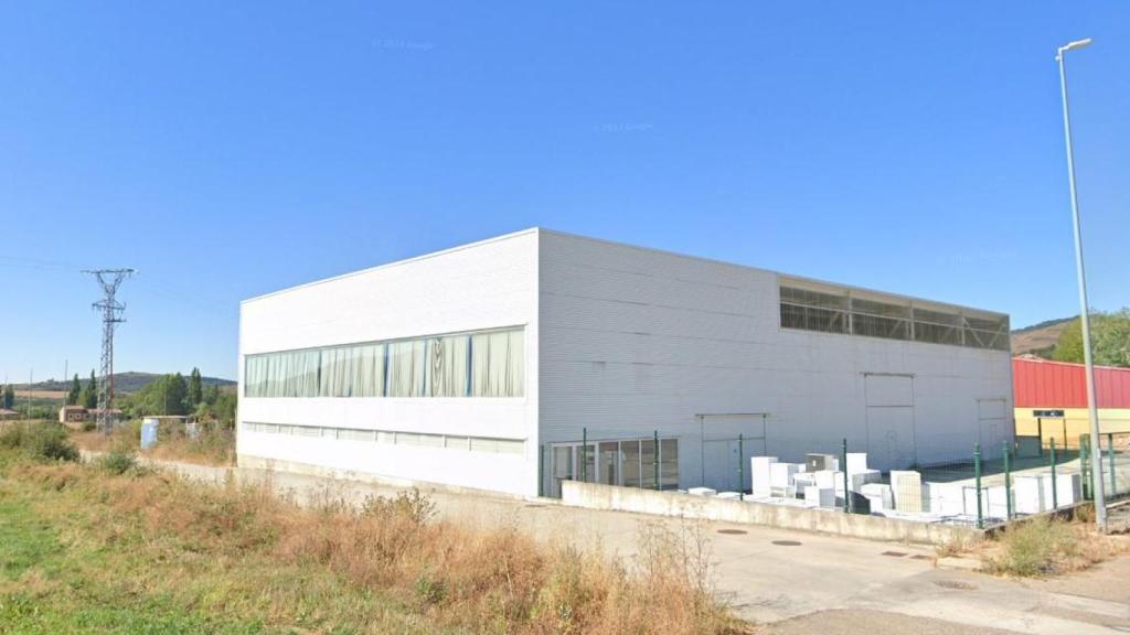 Nave industrial de 1000 m2 en Barruelo