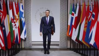 Pedro Sánchez a su llegada a la reunión de la Coalición de Voluntarios sobre Ucrania, este martes en París.
