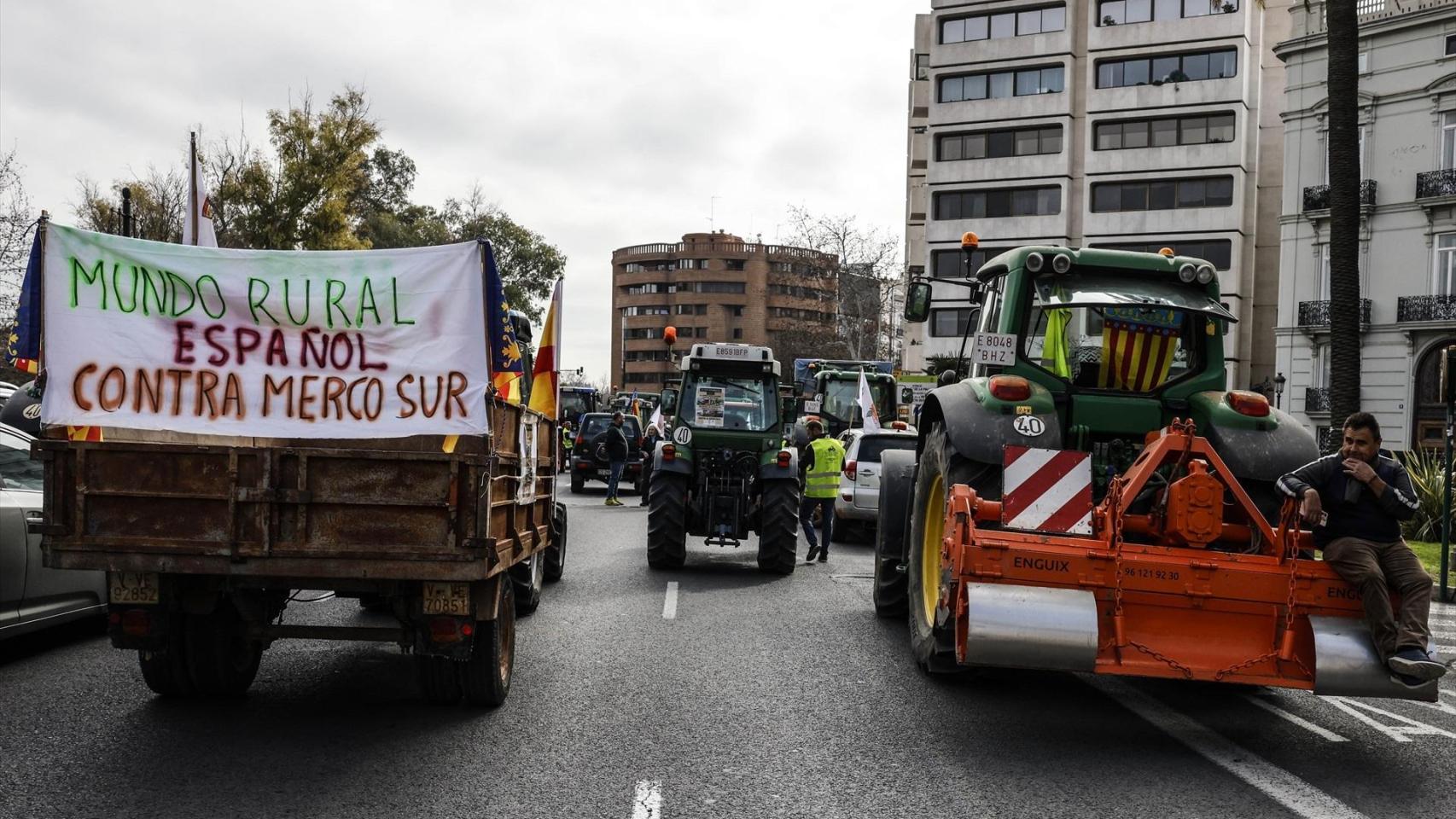 Imagen de archivo de una tractorada de protesta contra el acuerdo comercial UE-Mercosur.