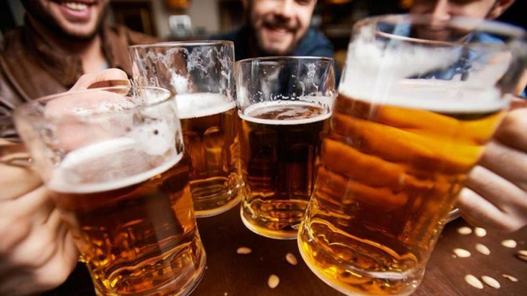 La OCDE alerta de una escalada en el consumo de alcohol en España desde 2010: supera en un 10% la media europea