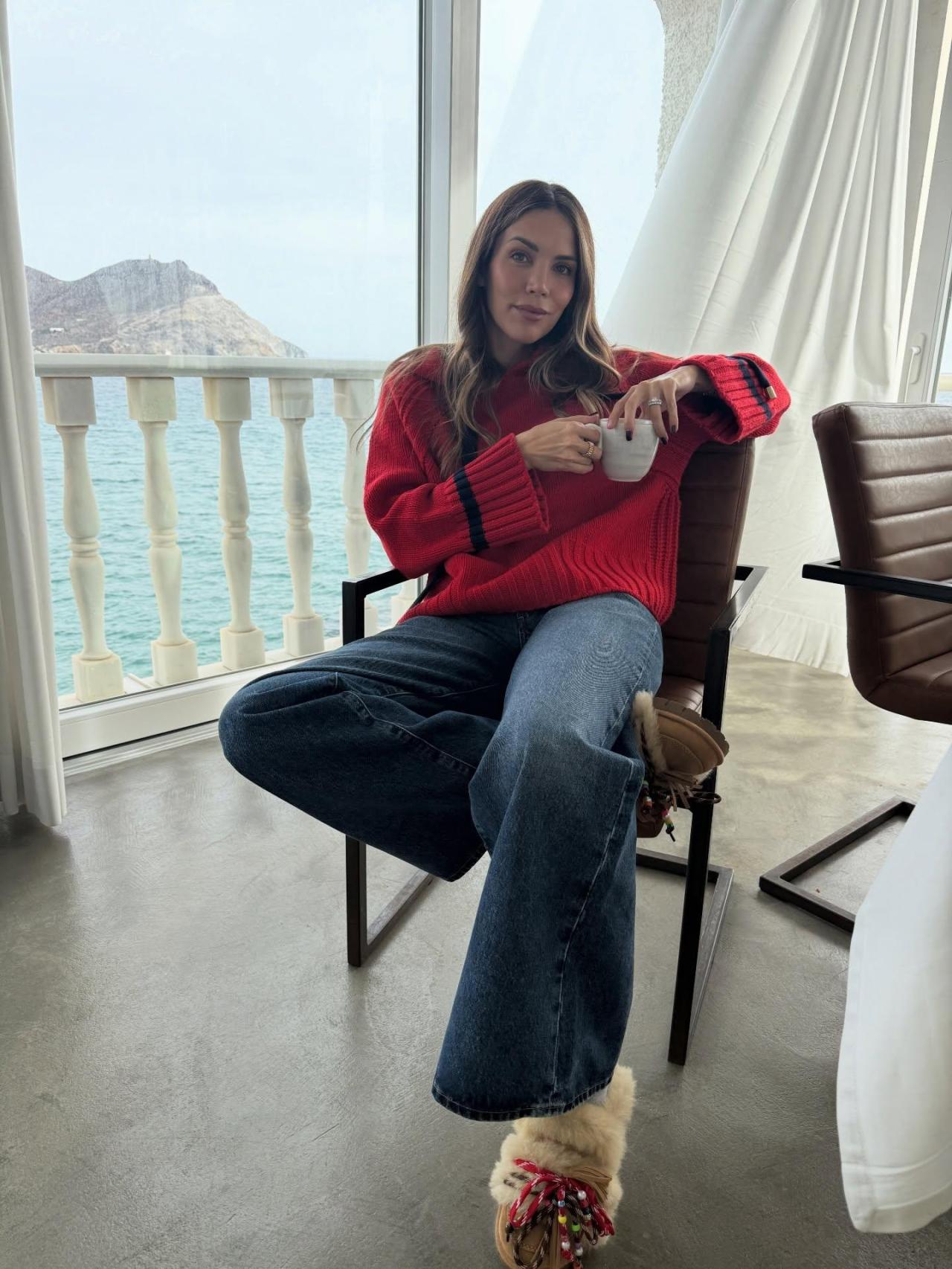 Rosanna Zanetti con zapatillas estilo mocasín.