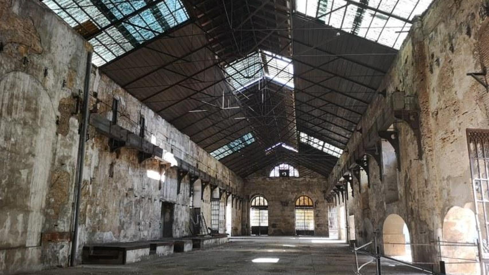 Una de las naves a reformar en la Fábrica de Artillería.