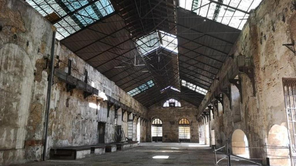 Una de las naves a reformar en la Fábrica de Artillería.