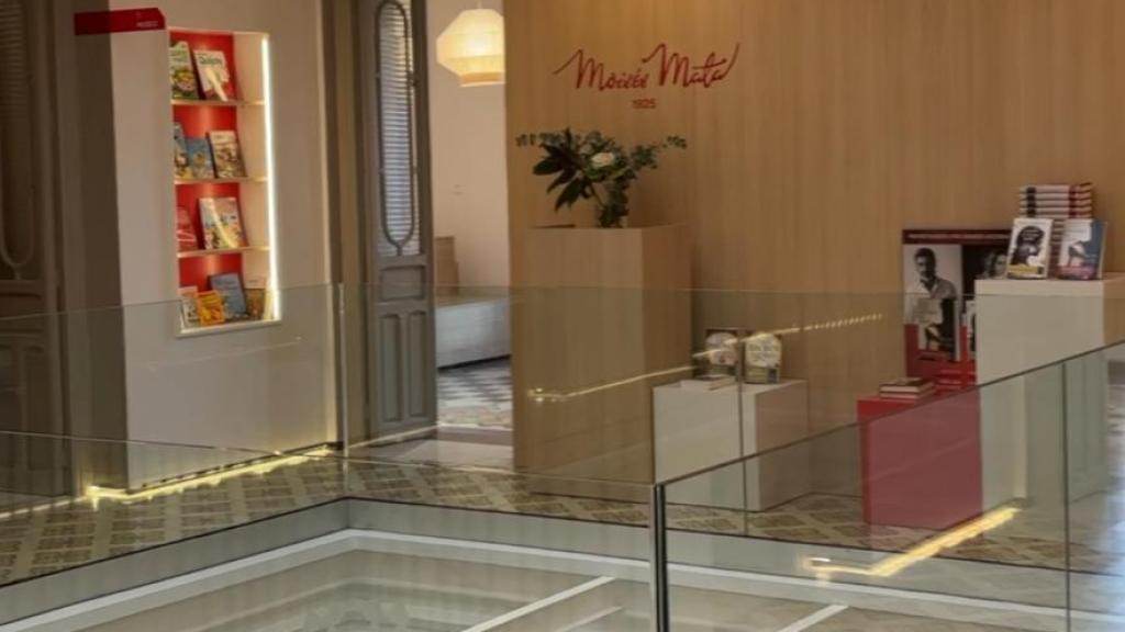 Suelos de la librería-cafetería Mata.