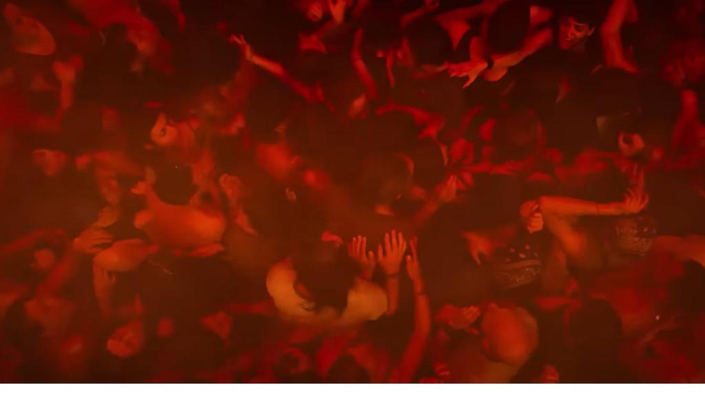 Fotograma de la serie 'Cromañón', basada en la tragedia.