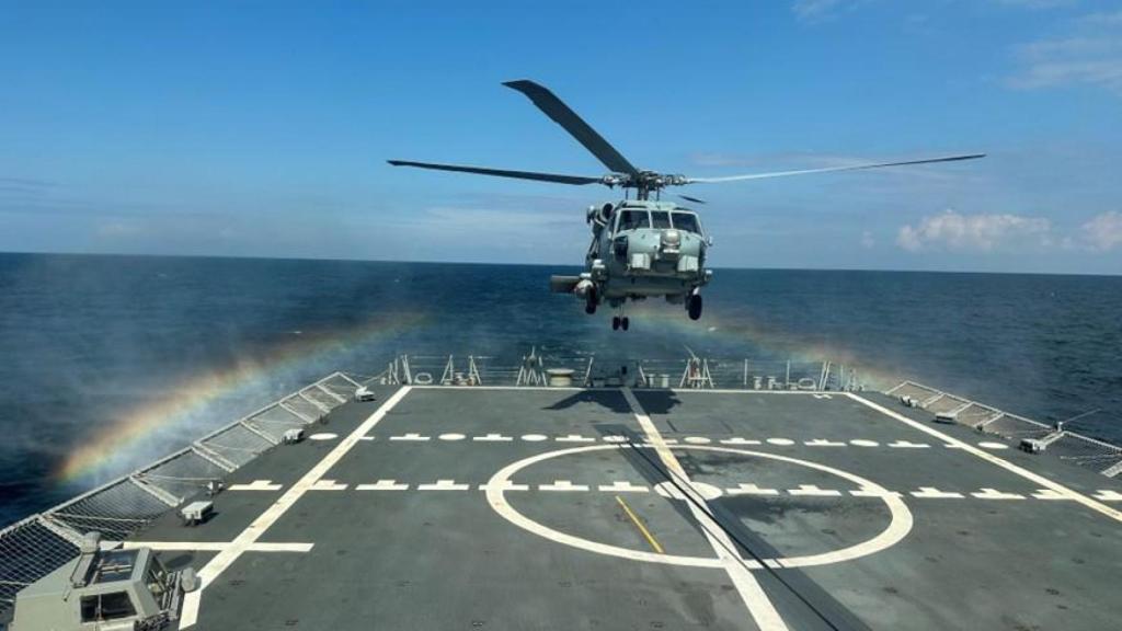 Helicóptero SH60B de la Décima Escuadrilla