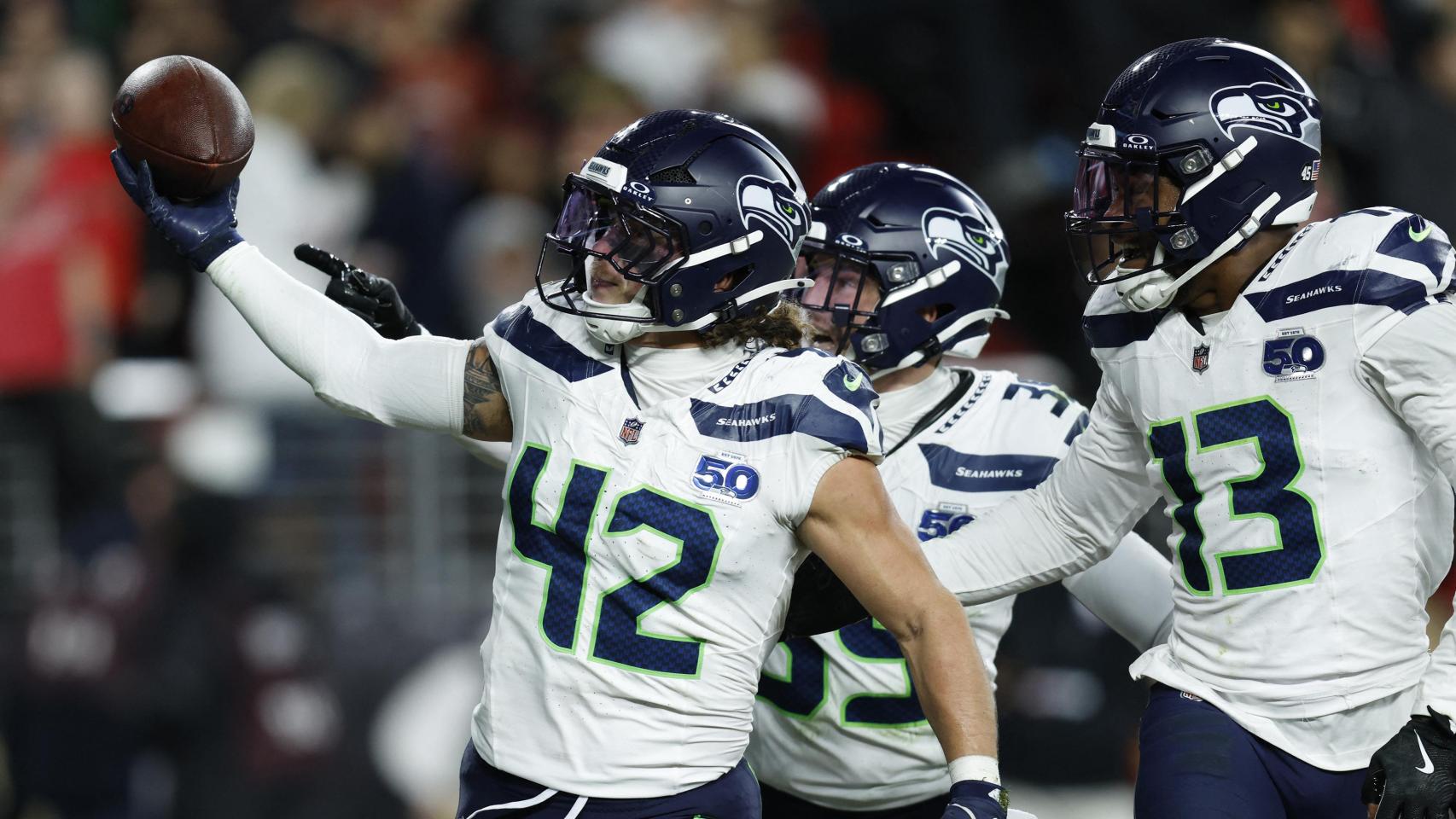 Drake Thomas (42), linebacker de los Seattle Seahawks