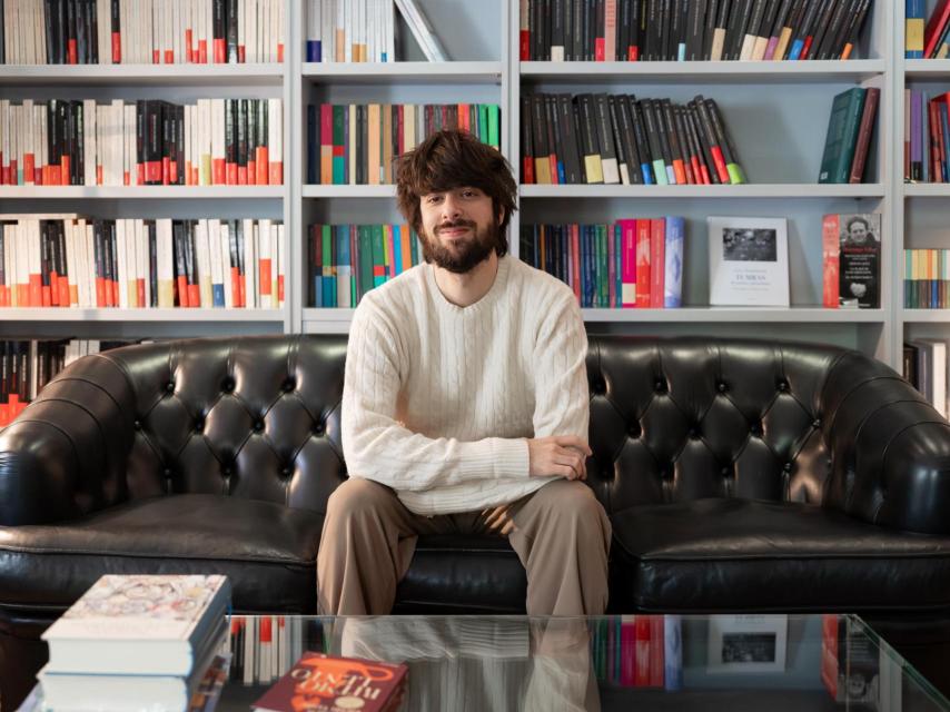 David Uclés habla sobre las mujeres republicanas y las mujeres del régimen franquista.