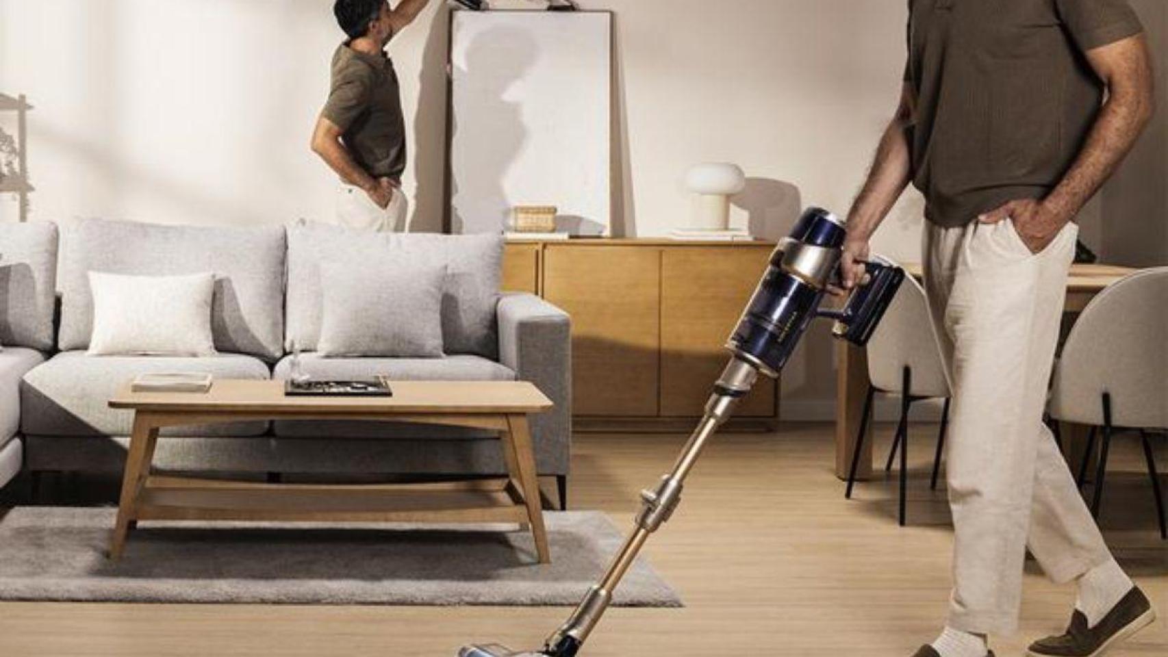 Una aspiradora escoba sin cables que promete potencia... y cumple con creces