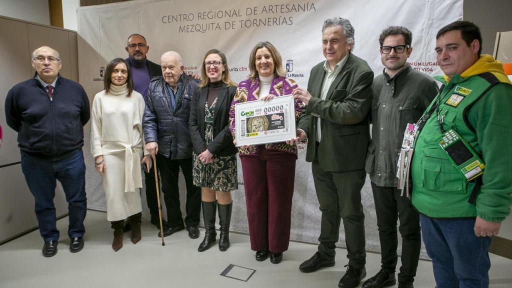 Presentación del cupón de la ONCE dedicado al damasquinado de Toledo.