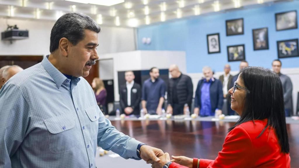 Nicolás Maduro y Delcy Rodríguez.