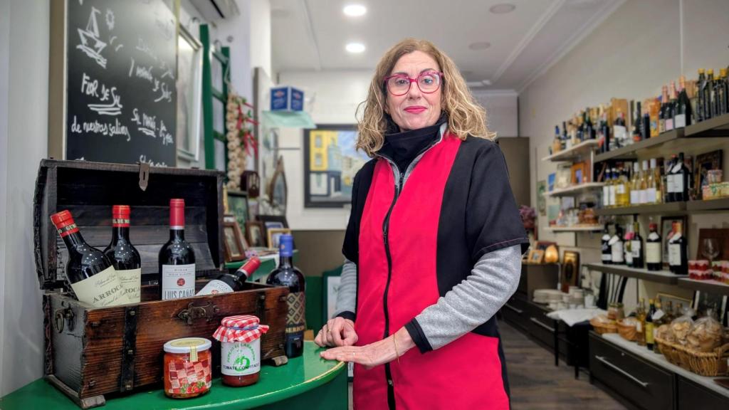 María José en el interior de su nuevo local.