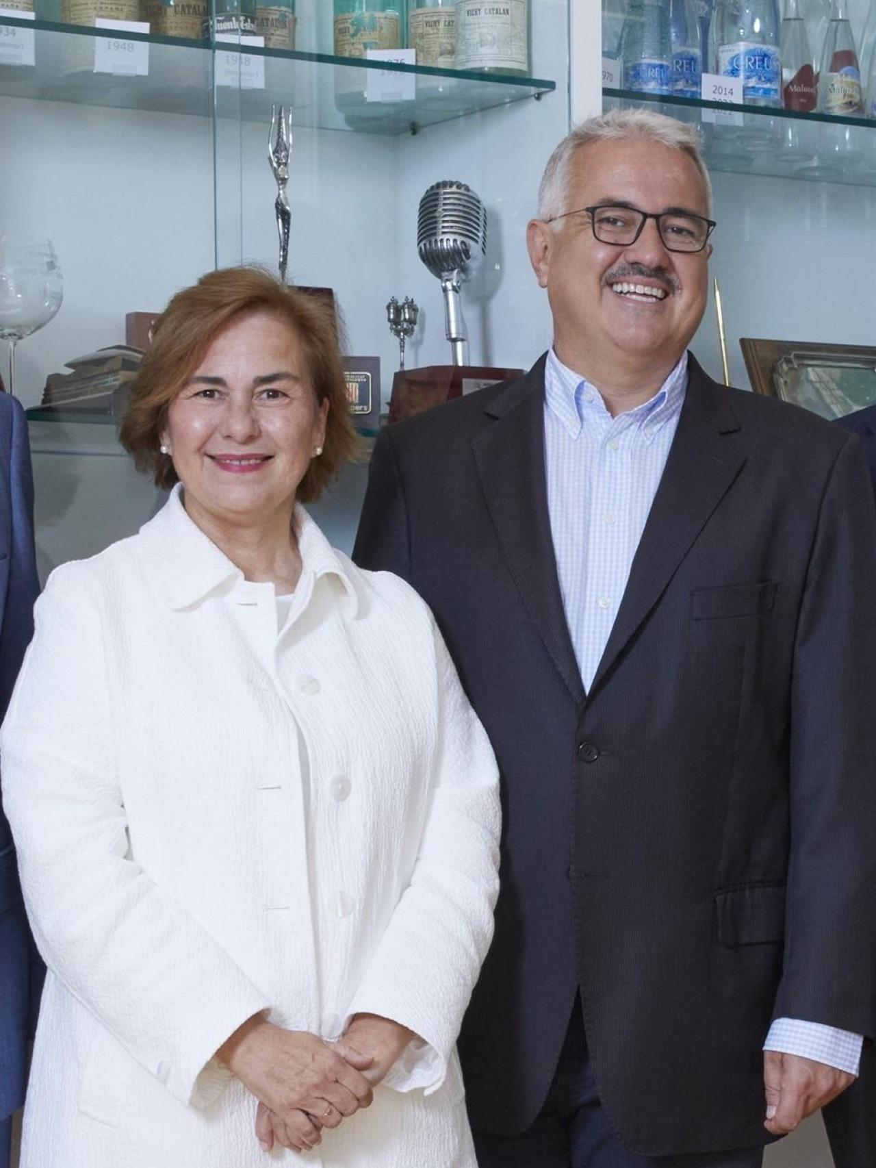 Los hermanos Renart Montalat, Irene y Juan.