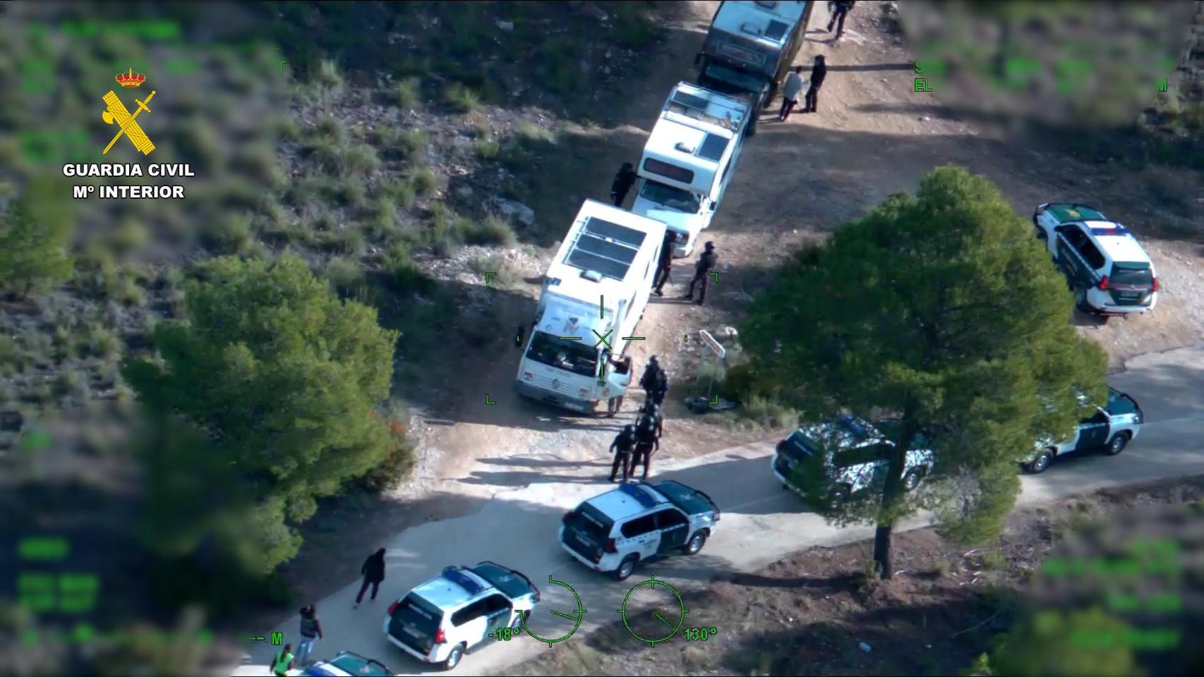 Imagen del dispositivo de la Guardia Civil en la rave ilegal de Albacete.