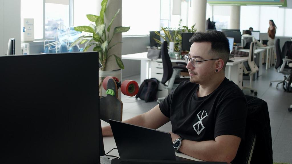 Sabin Petru, CTO en Cuatroochenta.