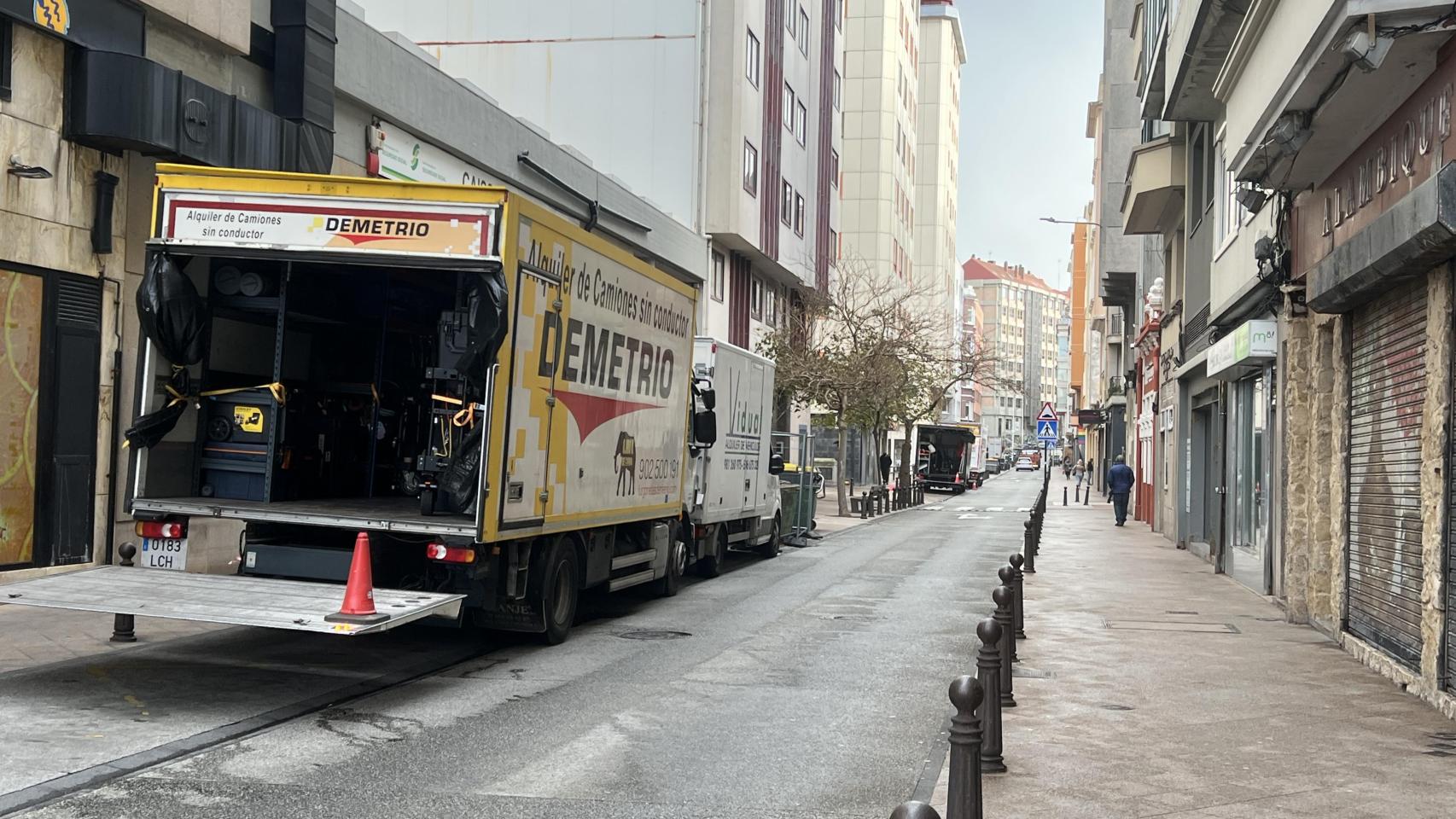 Equipo de grabación en la calle Orzán