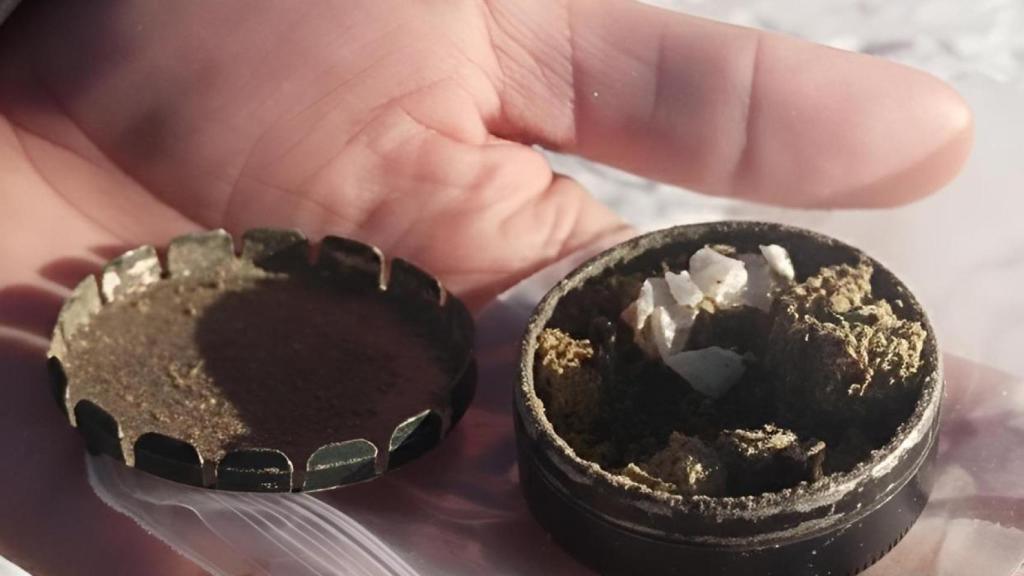 Droga incautada por los Gendarmes en la vertiente francesa de los Pirineos durante los controles en pistas.