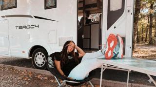 Diana en su autocaravana.