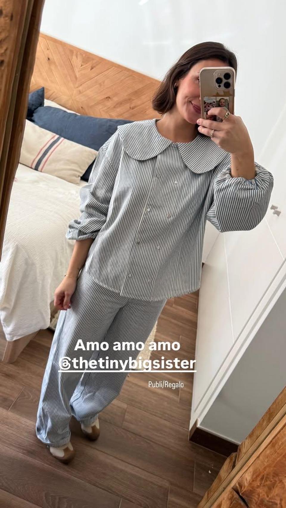 Marta Pombo mostrando su estilo pijamero.