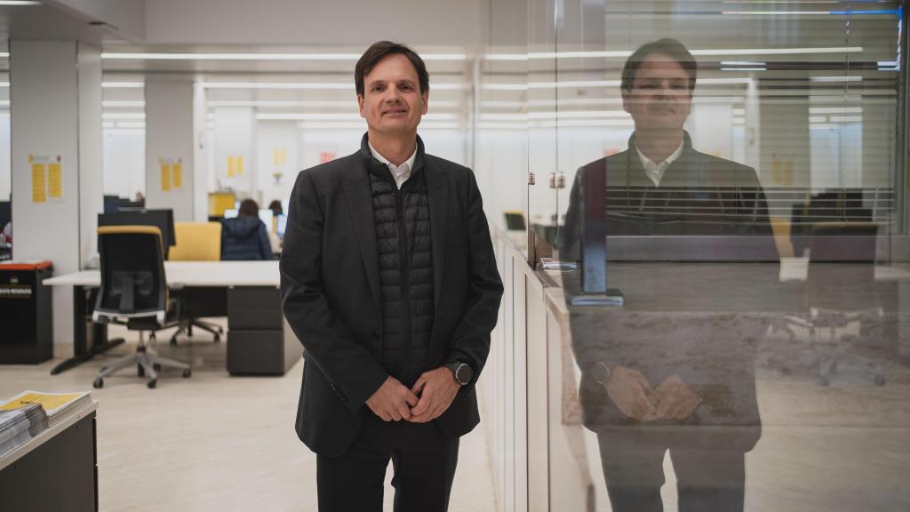 Nicolás Mediavilla en sus oficinas de Fain.